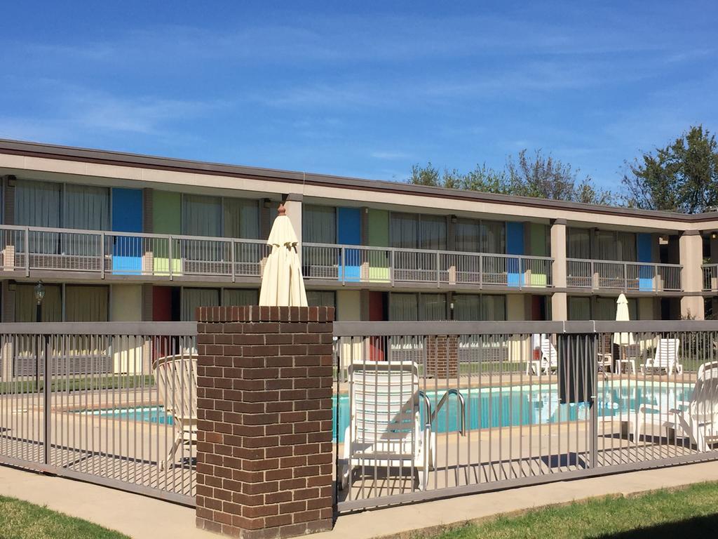 River Rock Hotel Mountain Home Exterior foto